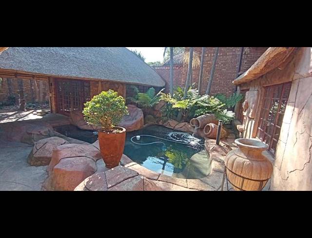 3 BEDROOM PROPERTY TO RENT IN MORELETAPARK